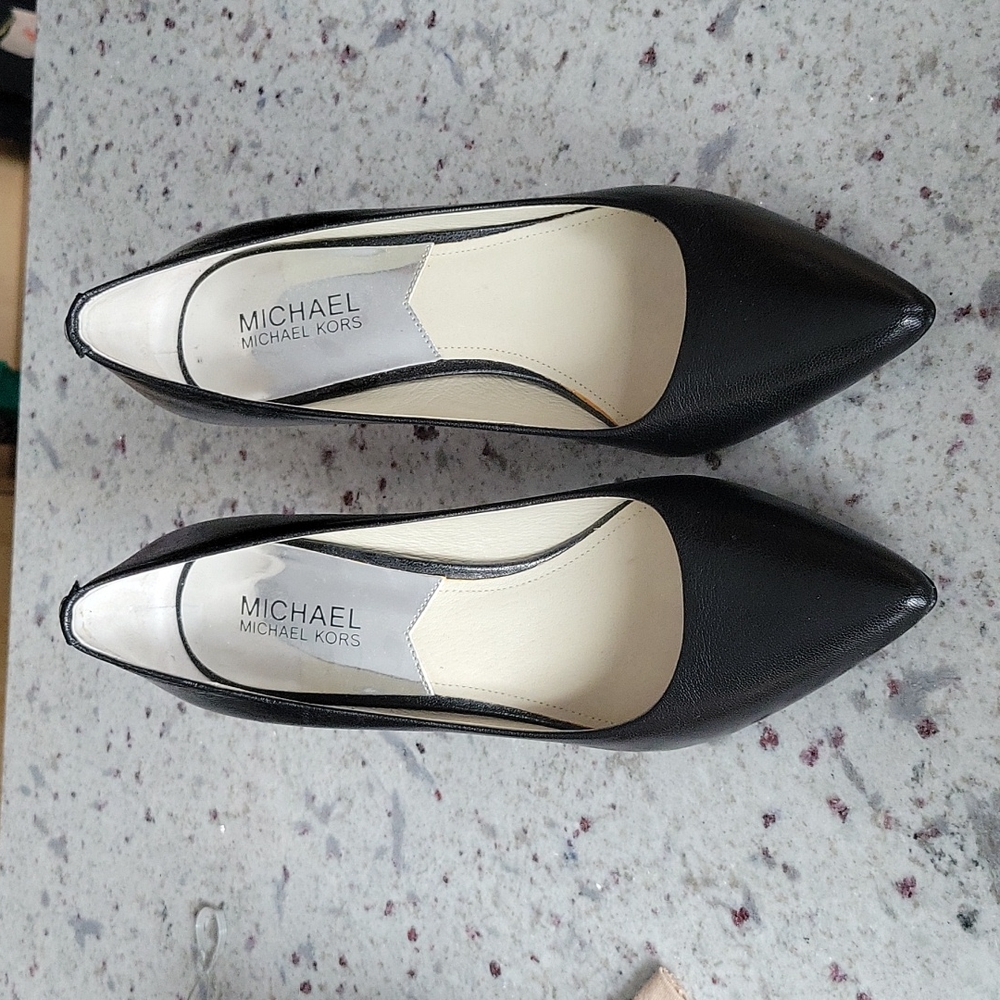 Michael Kors pumps